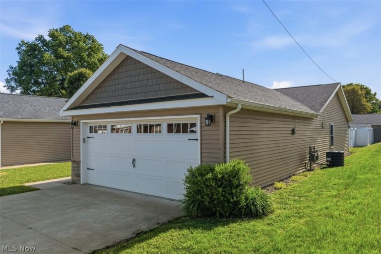 416A Elm Street, Belpre, OH - Photo 3