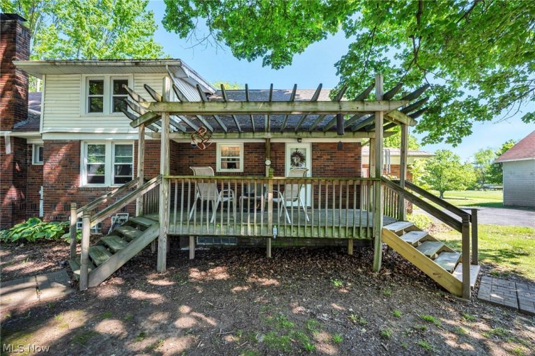 1539 Greensburg Road, Uniontown, OH - Photo 4