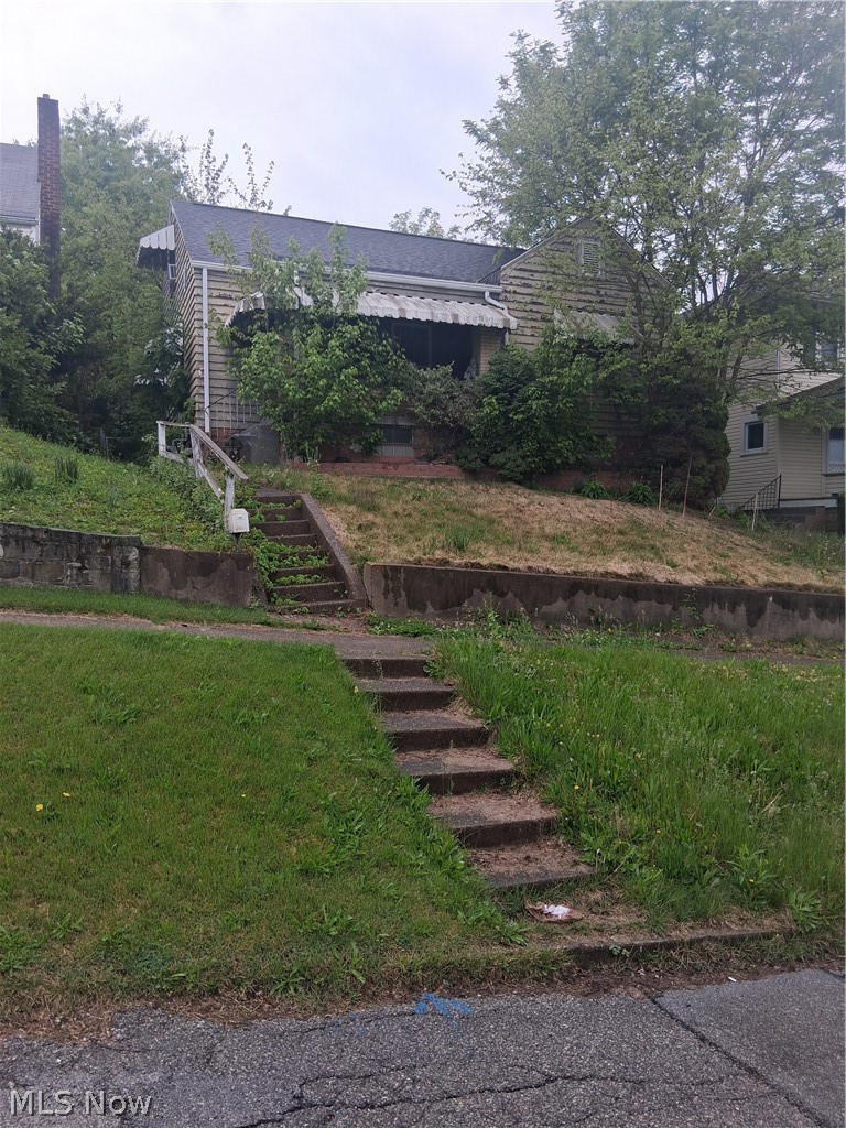 1211 Virginia Street, Martins Ferry, OH, 43935