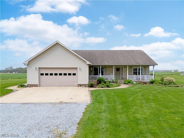 17361 Back Massillon Road, North Lawrence, OH - Photo 8