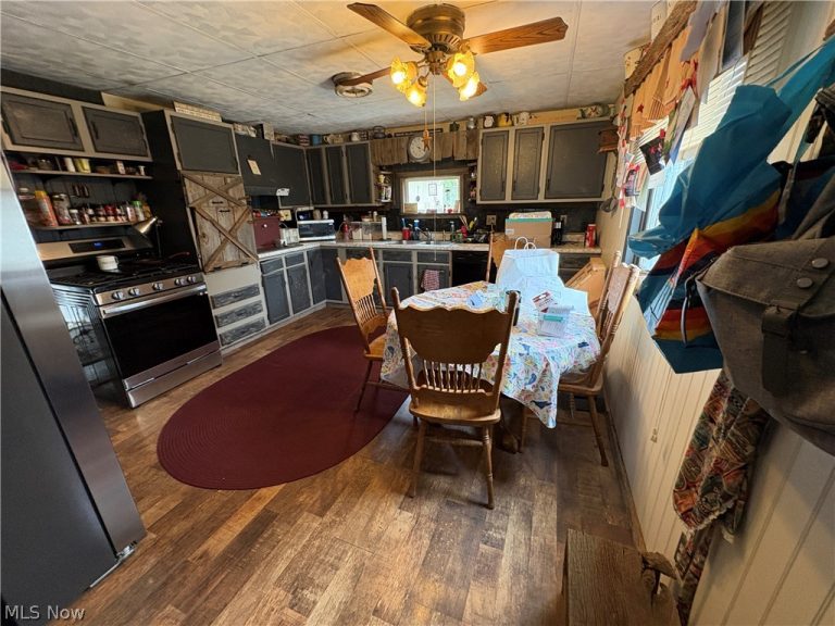 204 Fourth Street, Woodsfield, OH - Photo 8