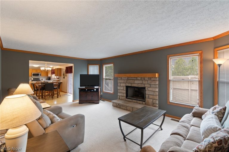 668 Oakcrest Drive, Wadsworth, OH - Photo 5