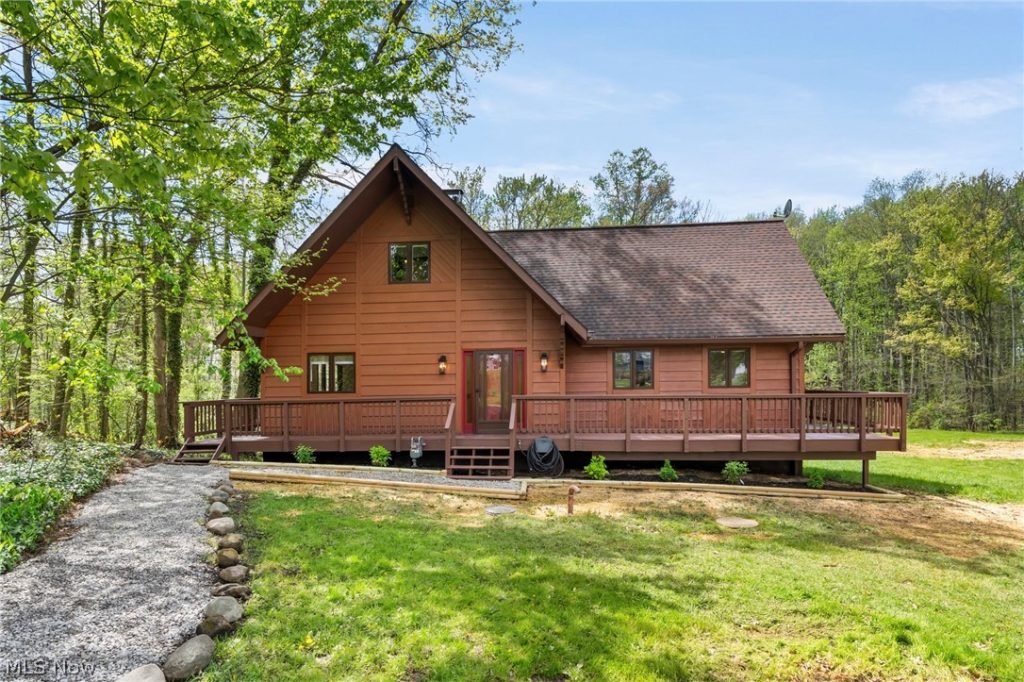 11104 Clarke Road, Columbia Station, OH