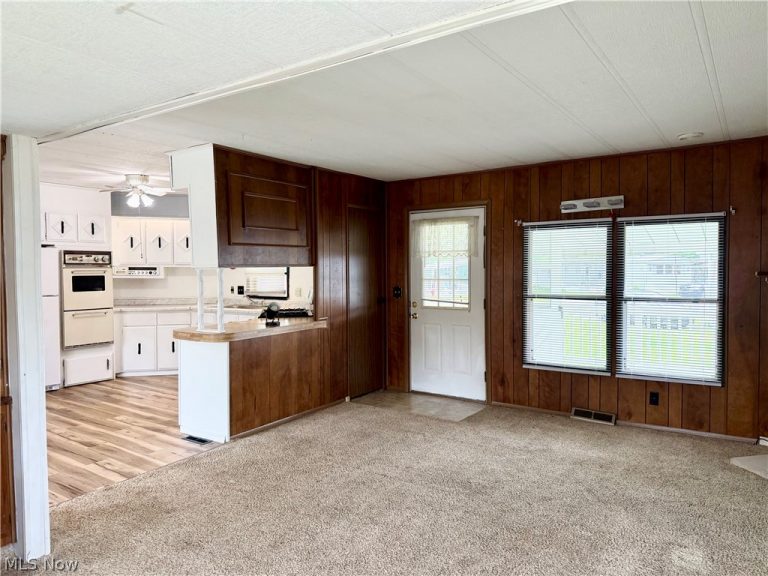 200 Driftwood Drive, New Philadelphia, OH - Photo 8