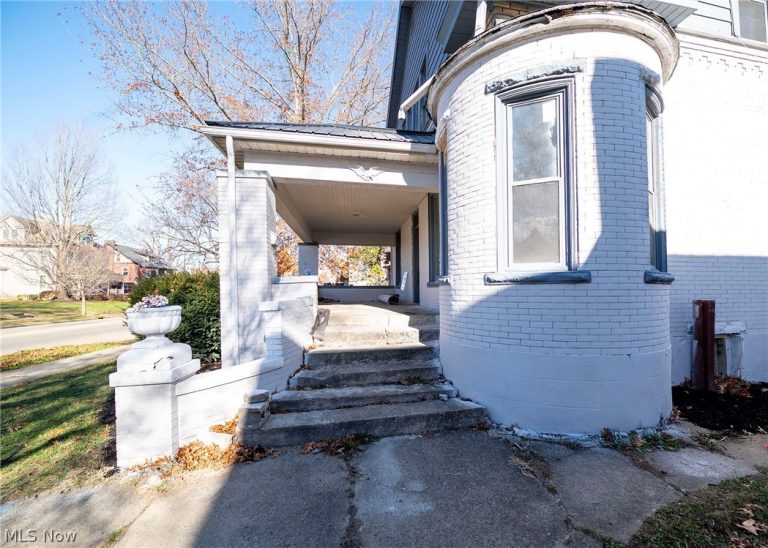 911 Water Street, Uhrichsville, OH - Photo 6