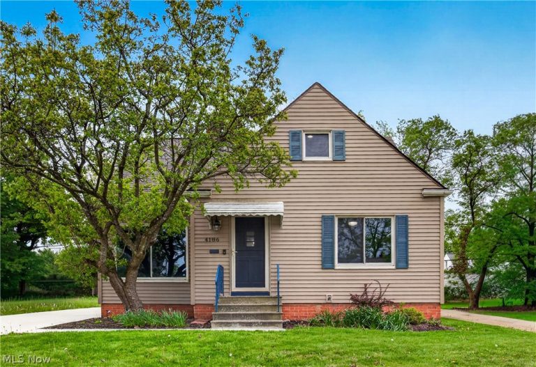 4186 Lambert Road, South Euclid, OH, 44121