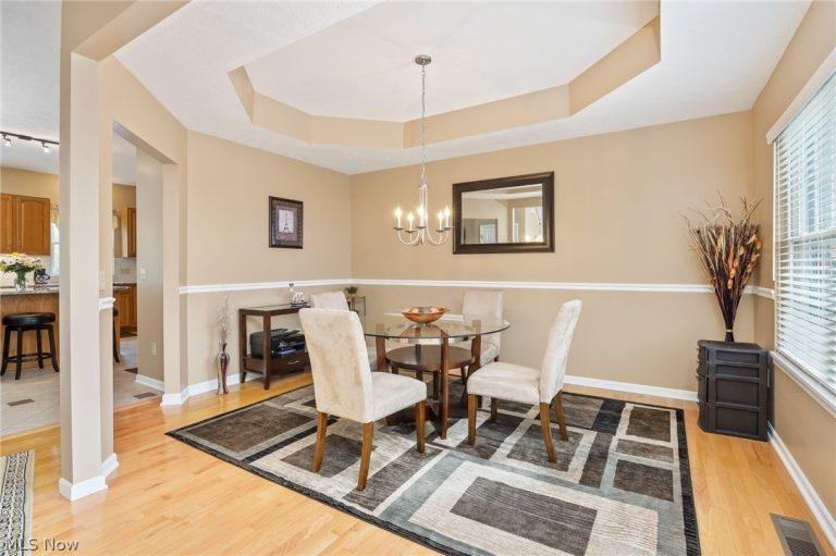 5684 Trystin Tree Drive, Medina, OH - Photo 8