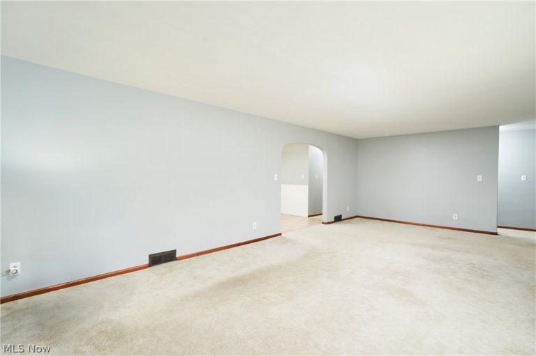 1103 Owsley Road, McDonald, OH - Photo 4