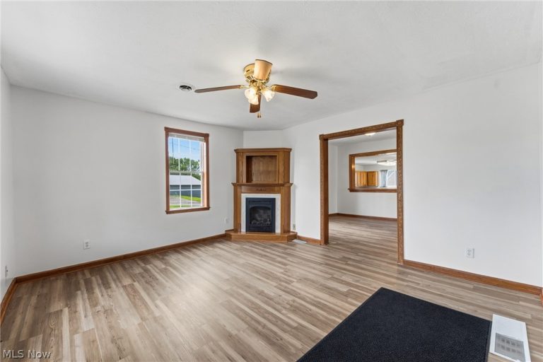 2906 Lincoln Way, Massillon, OH - Photo 6