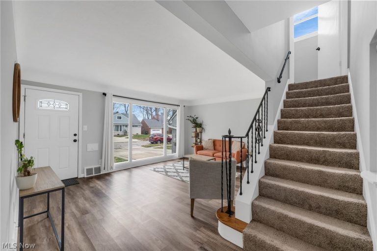 311 262nd Street, Euclid, OH - Photo 8