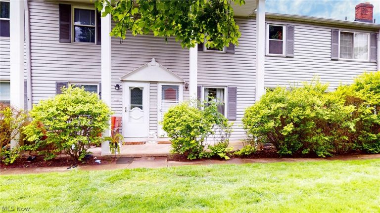 10540 Ravenna Road #14, Twinsburg, OH, 44087