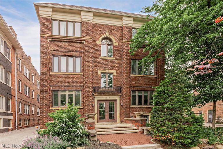 2725 Hampshire Road #1, Cleveland Heights, OH, 44106