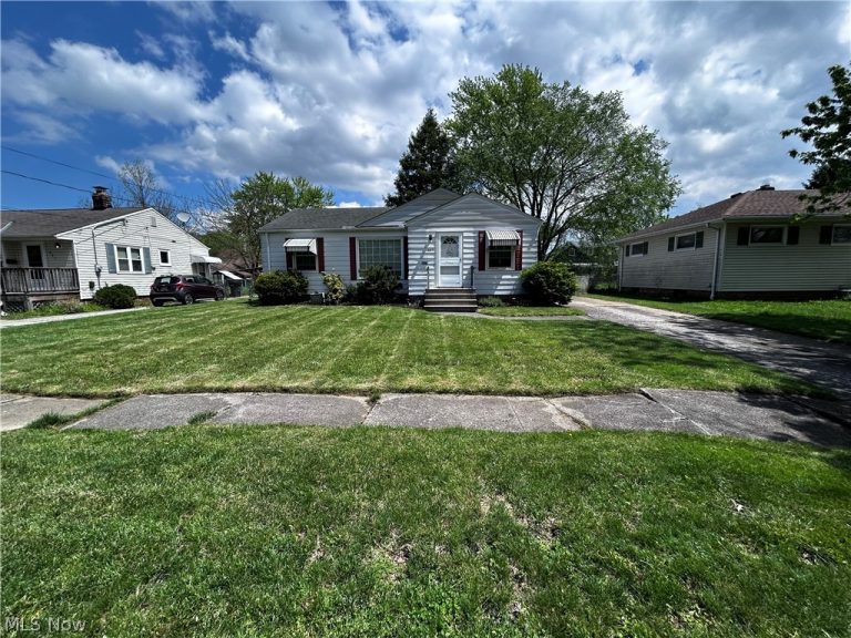 327 Beebe Avenue, Elyria, OH, 44035