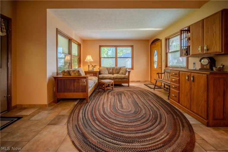4502 Glen Eagle Drive, Brecksville, OH - Photo 5