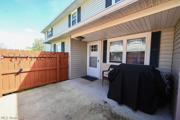 4251 Regal Avenue, Brunswick, OH - Photo 3