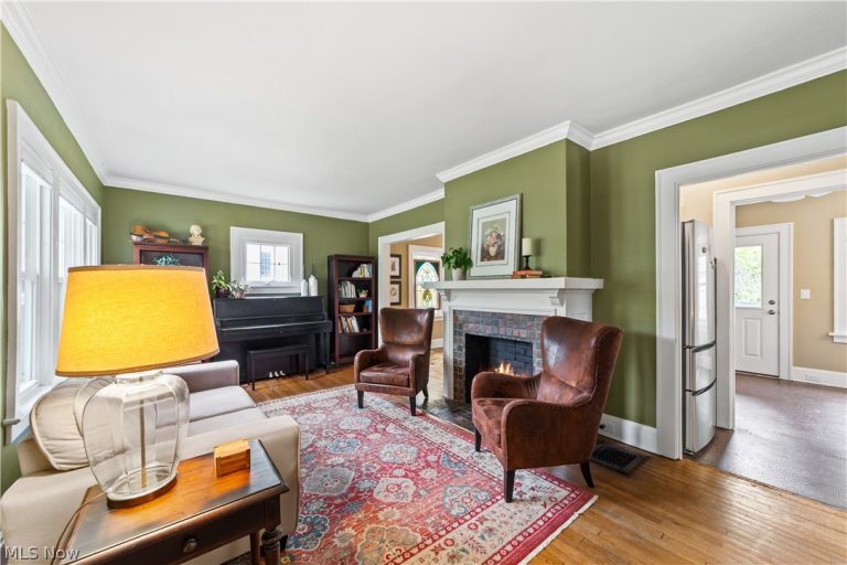 2583 Canterbury Road, Cleveland Heights, OH - Photo 4