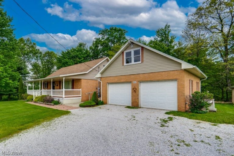 2267 Bellflower Road, East Rochester, OH - Photo 3