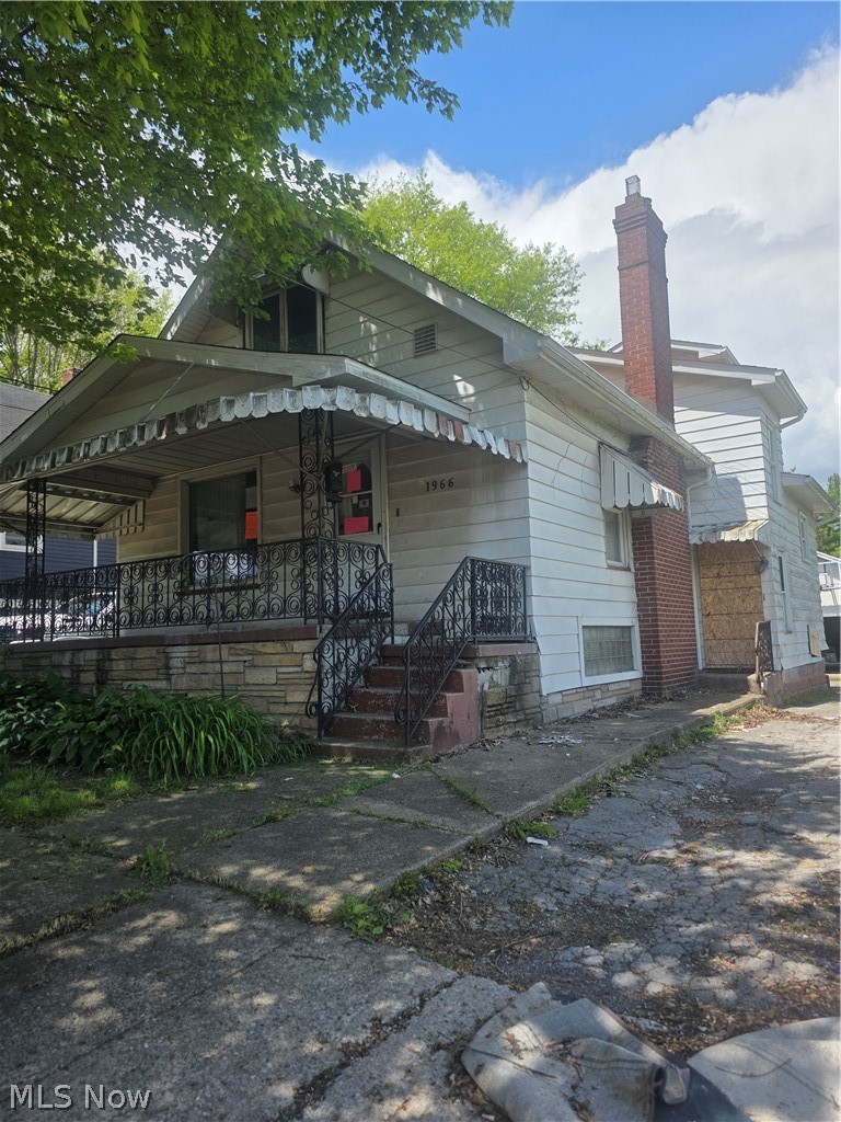 1966 Smithfield Street, Youngstown, OH