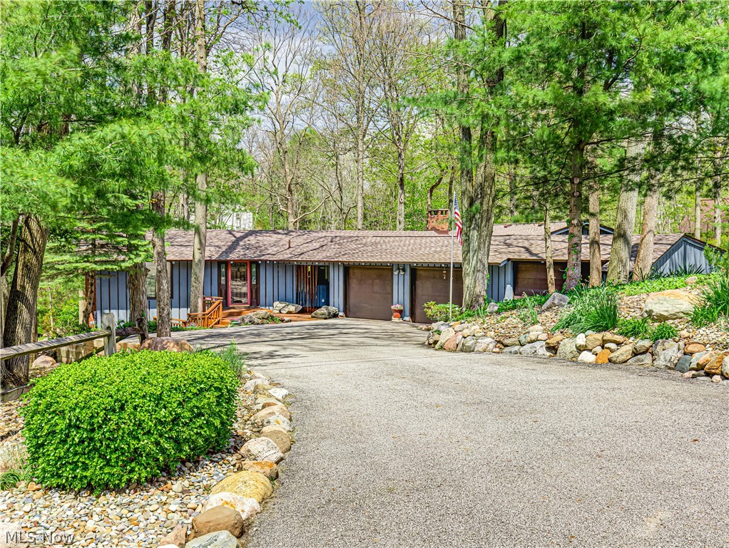 3227 Rustic Valley Drive, Medina, OH