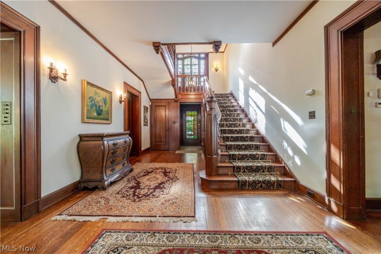 3085 Fairmount Boulevard, Cleveland Heights, OH - Photo 6