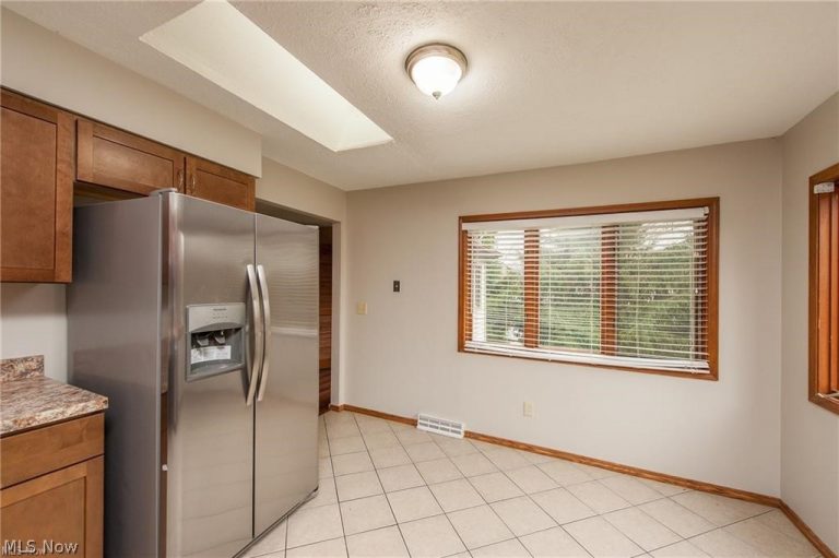 28310 Center Ridge Road, Westlake, OH - Photo 8