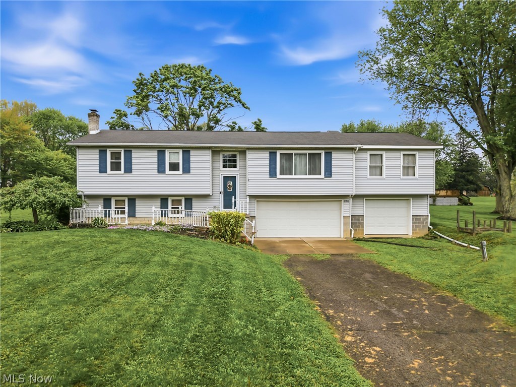 42866 Apples Way Drive, Leetonia, OH