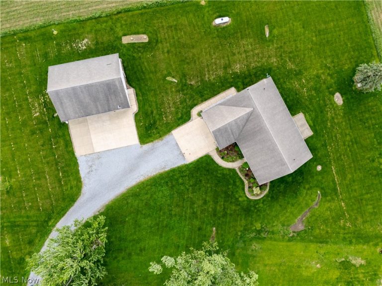17361 Back Massillon Road, North Lawrence, OH - Photo 6