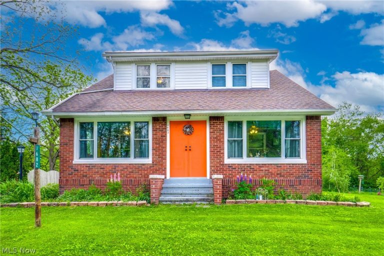 1682 County Line Road, Geneva, OH, 44041
