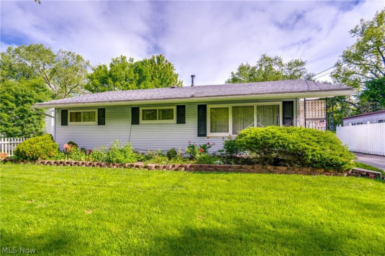 1793 Wakefield Drive, Akron, OH - Photo 2