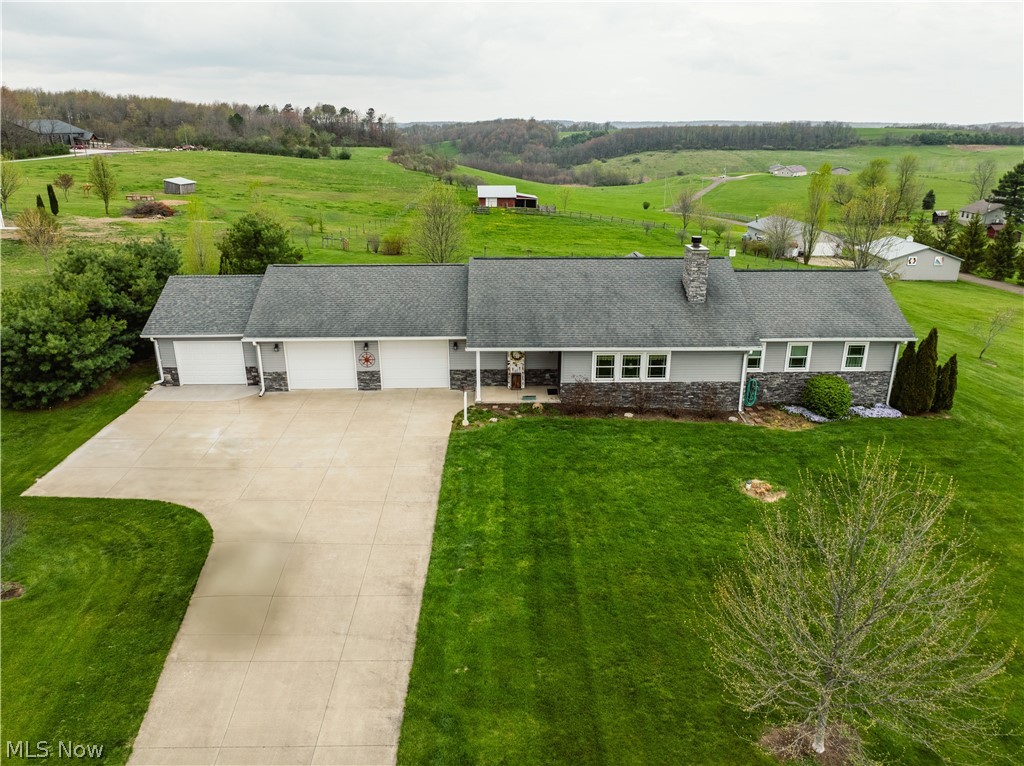 4586 Hardy Ridge Road, Dundee, OH