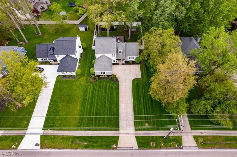 29798 Schwartz Road, Westlake, OH - Photo 3