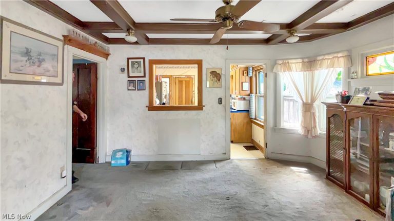16901 Park Road, Cleveland, OH - Photo 5