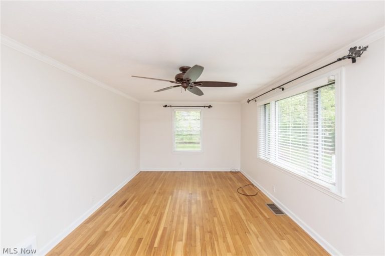 7381 Portage Street, Solon, OH - Photo 6