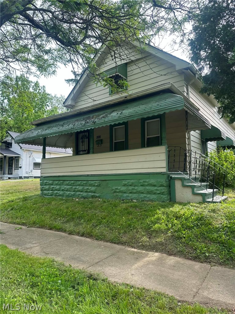 4263 163 Street, Cleveland, OH, 44128