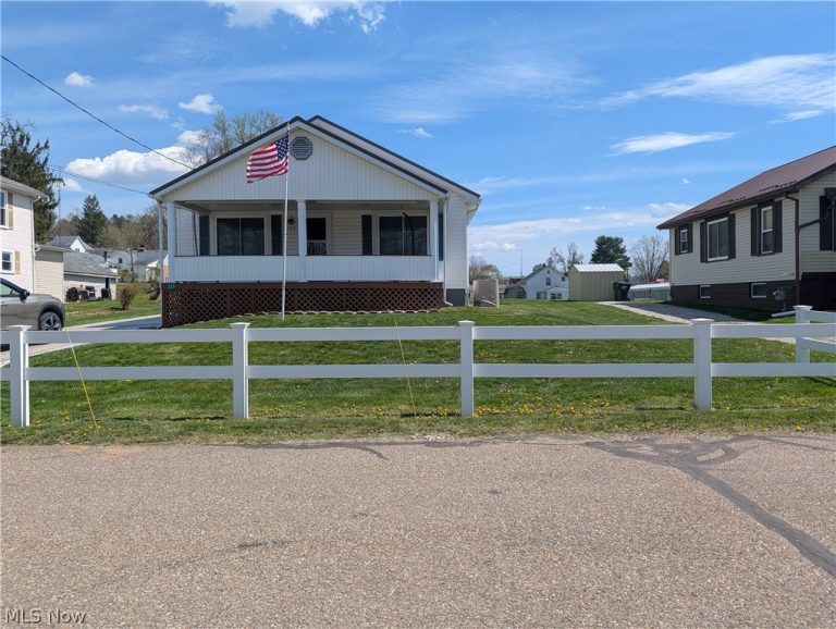 229 Church Street, Hopedale, OH - Photo 2