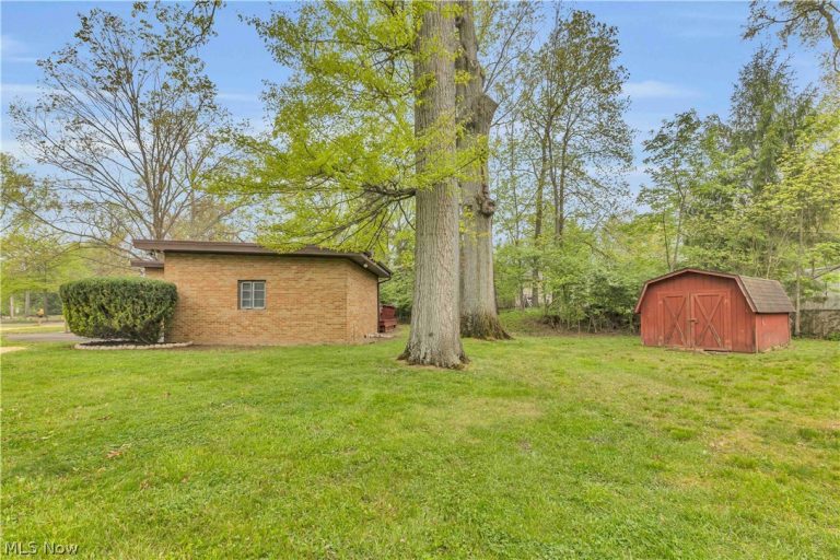 23290 Hilliard Boulevard, Westlake, OH - Photo 3