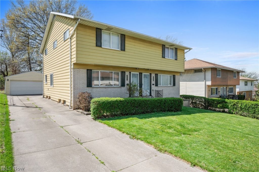 8230 Reed Avenue, Garfield Heights, OH