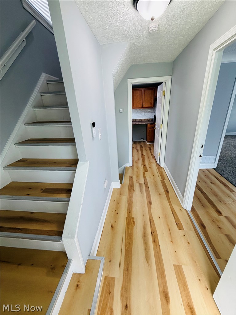 14702 Milverton Road, Cleveland, OH - Photo 8