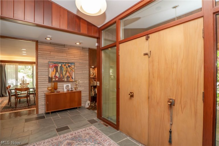 4107 Logan Avenue, Canton, OH - Photo 6