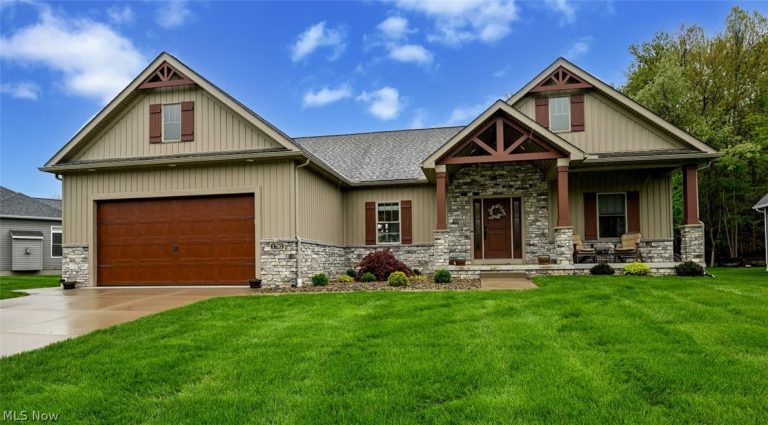 1702 Honeychuck Lane, Kent, OH, 44240