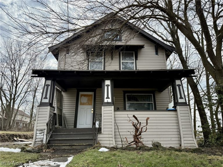 22 Brighton Drive, Akron, OH, 44301
