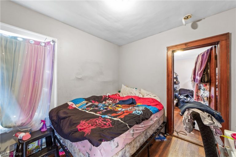 3732 Mack Court, Cleveland, OH - Photo 3