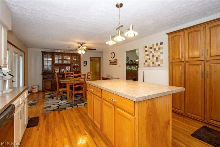 107 Youngs Terrace, Loudonville, OH - Photo 3