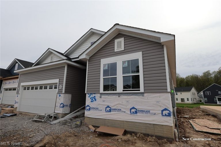 2426 Merriment Drive, Amherst, OH, 44001