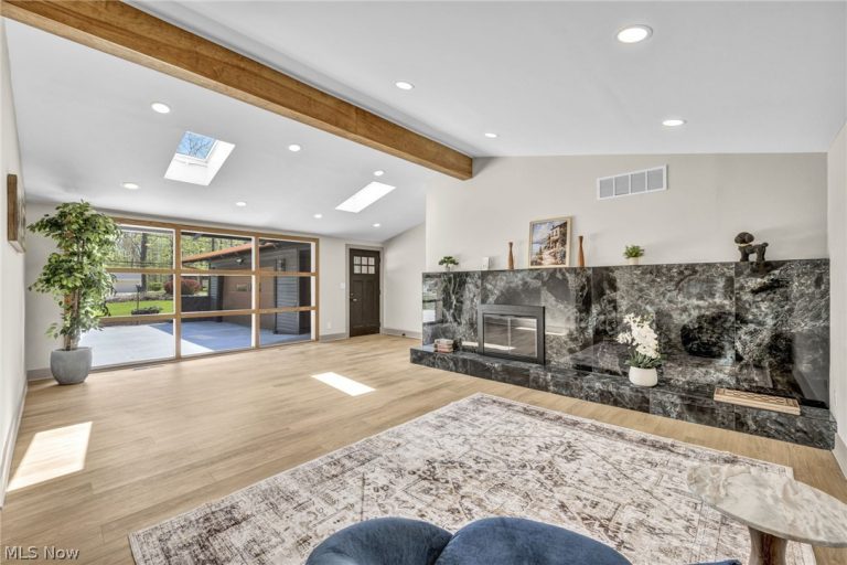 36265 Timberlane Drive, Solon, OH - Photo 3