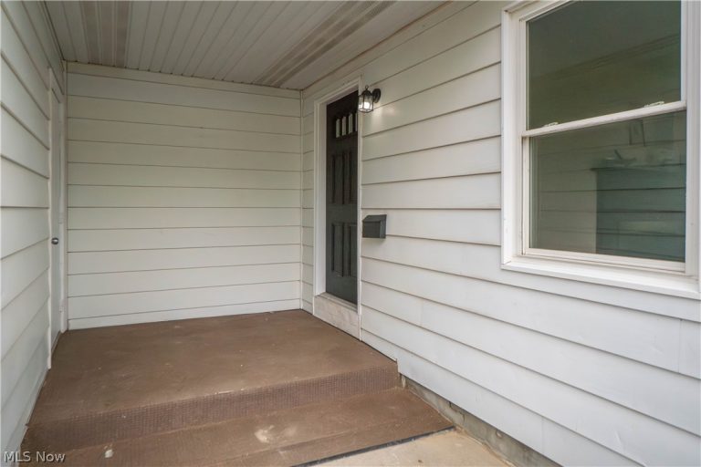 636 Page Street, Ravenna, OH - Photo 2