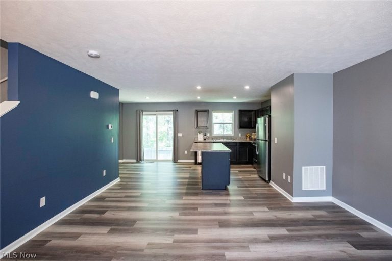 291 Karson Drive, Akron, OH - Photo 4