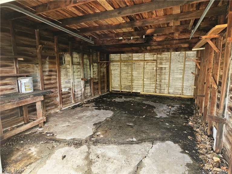 931 Yellowstone Road, Cleveland, OH - Photo 6