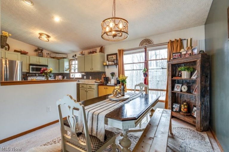 66 Manito Trail, Malvern, OH - Photo 8