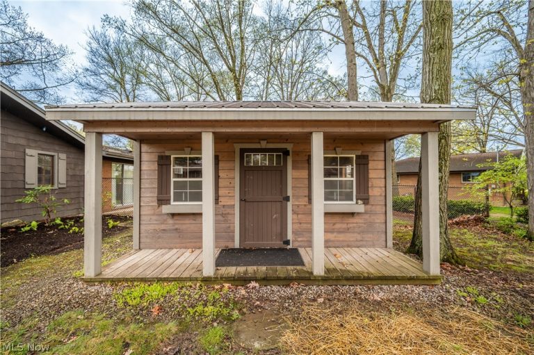 1019 Park Circle, Girard, OH - Photo 4